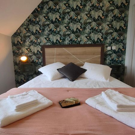 Coutansouze Auberge Des Colettes מראה חיצוני תמונה