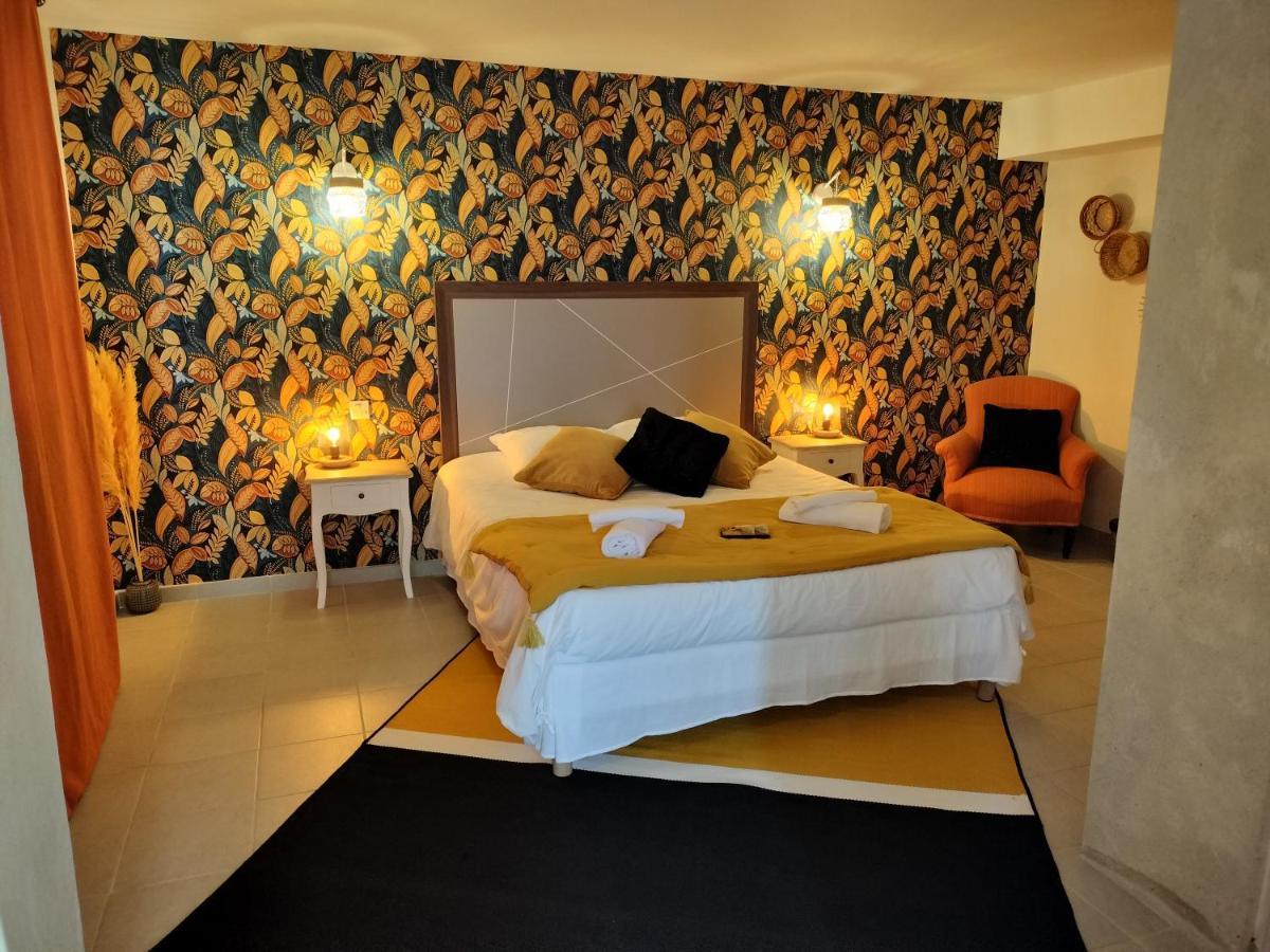 Coutansouze Auberge Des Colettes מראה חיצוני תמונה